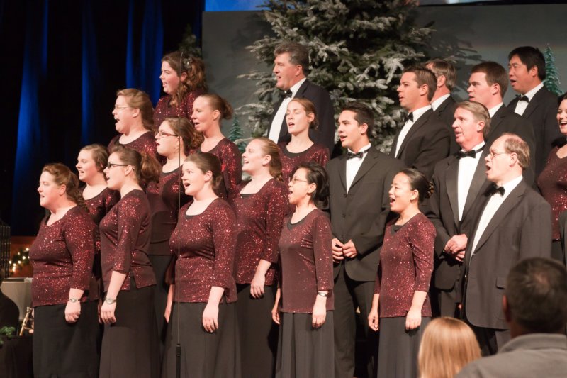 singingchrismastree201146.jpg
