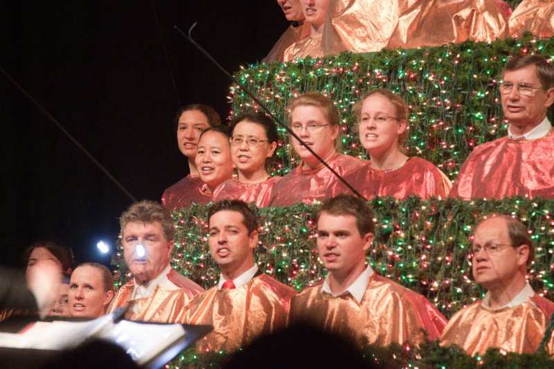 singingchrismastree201171.jpg